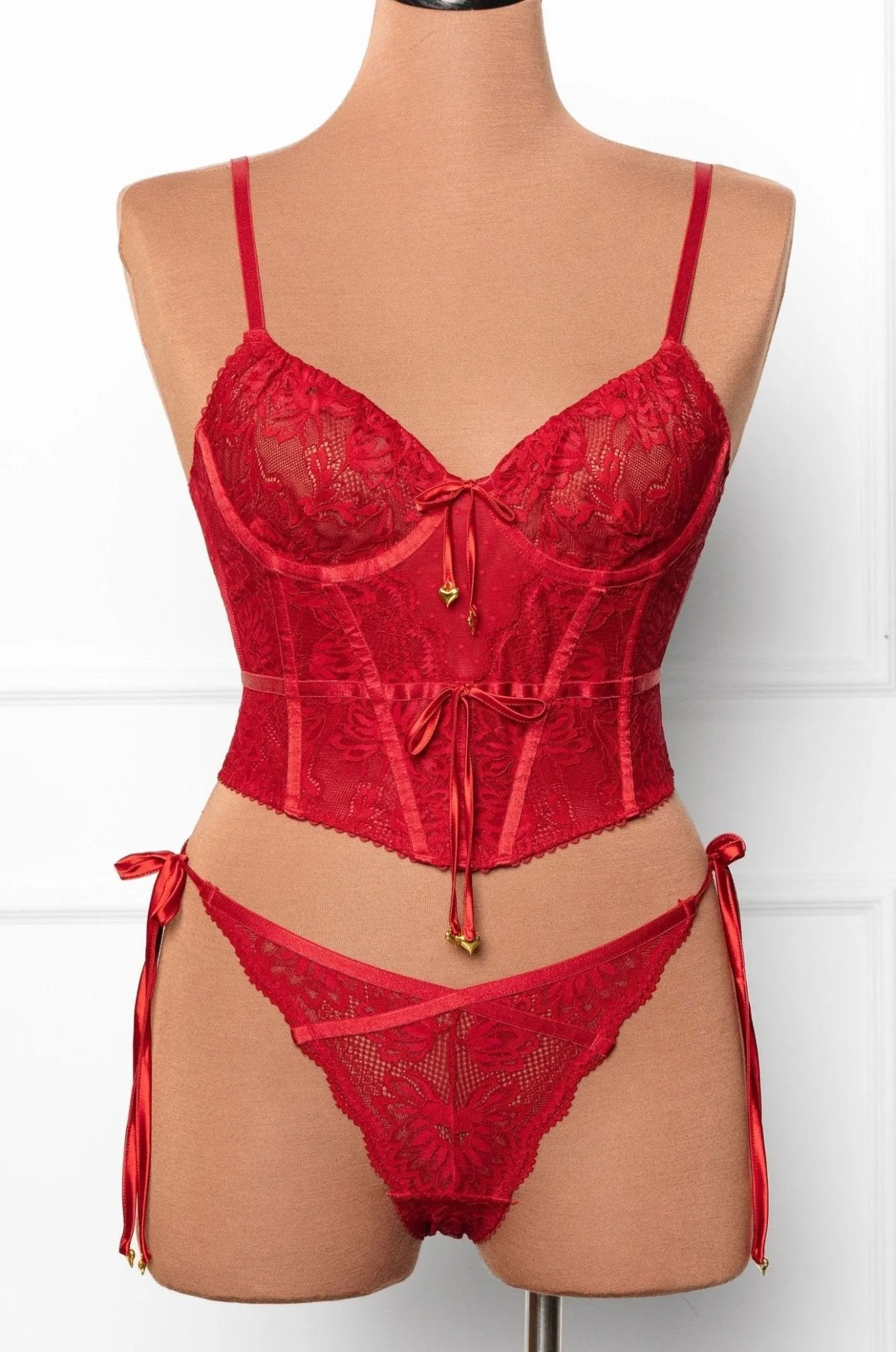 Lace-Up Underwire Corset - Red