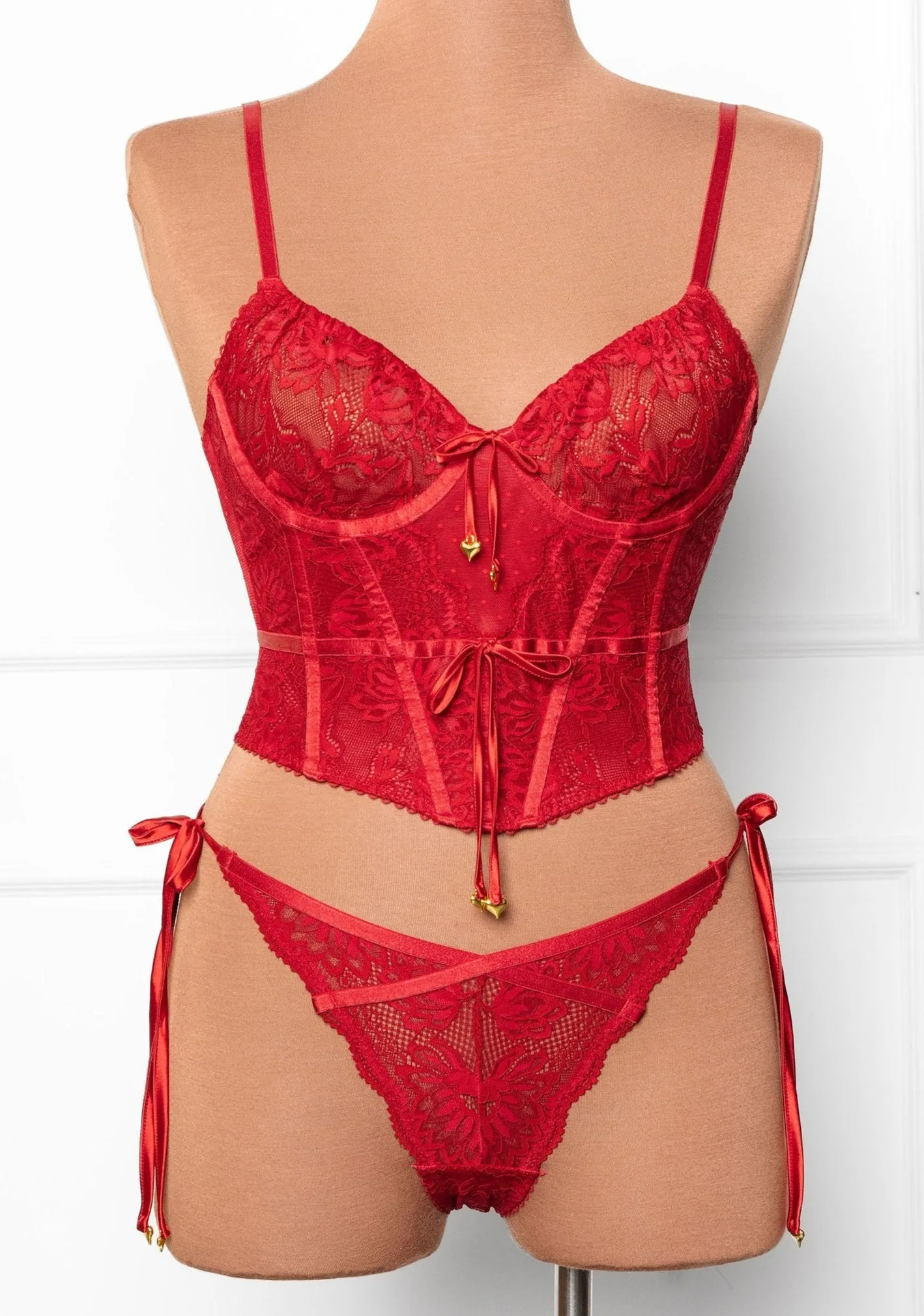 Lace-Up Underwire Corset - Red