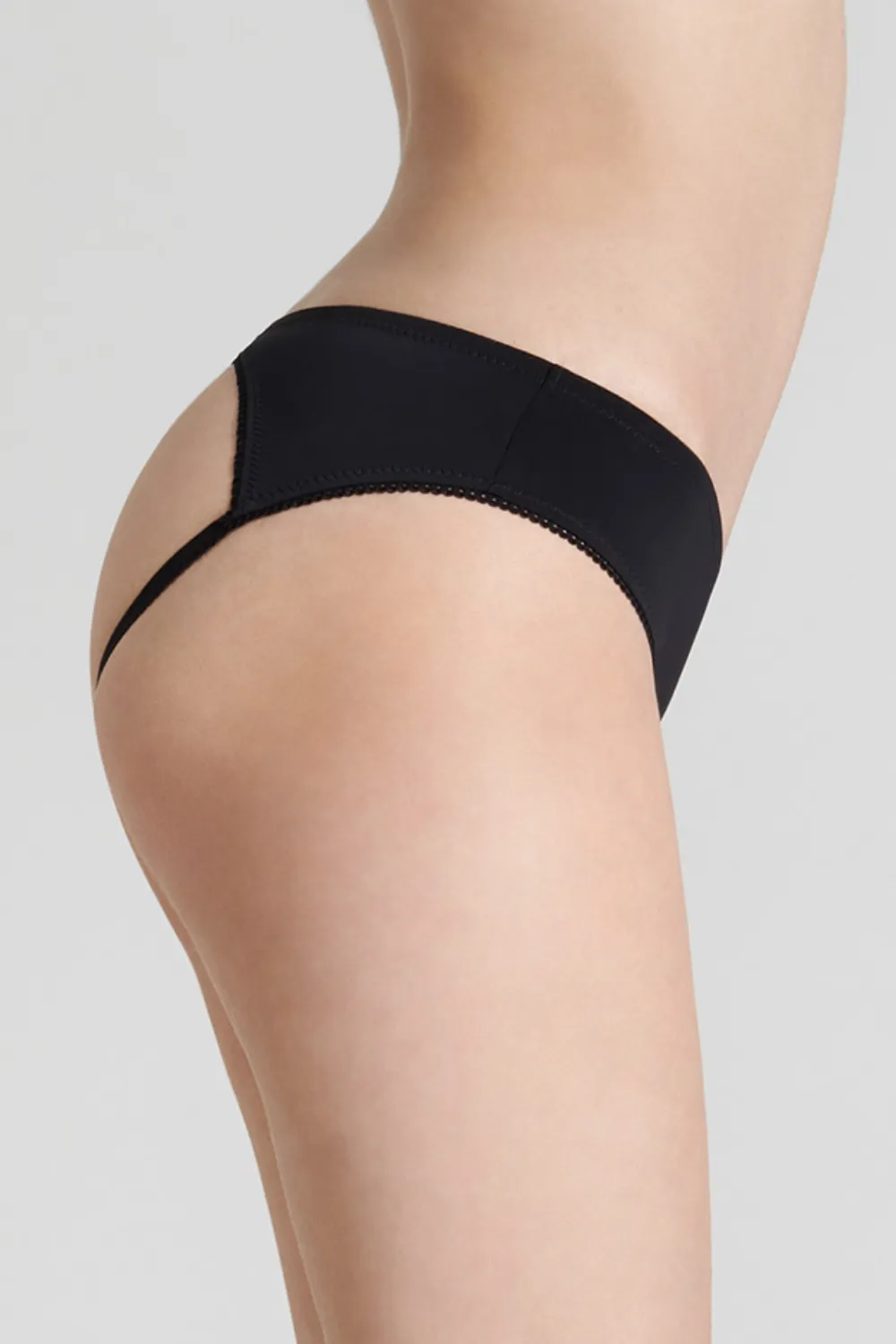 Le Petit Secret Black Naked Back Shorty