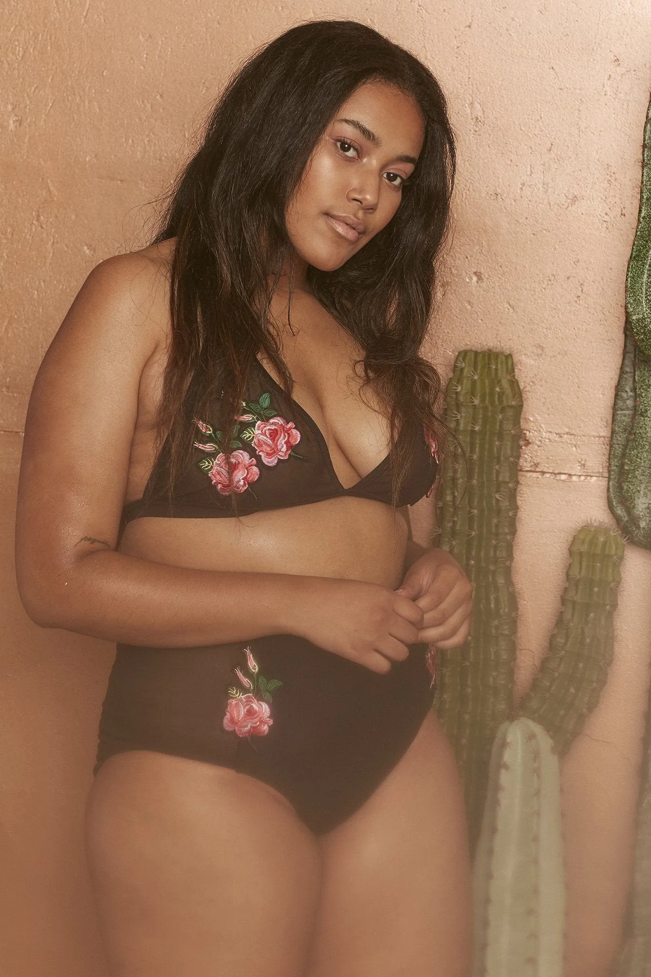 Wolf & Whistle Tayla Mesh Applique Bikini Top Curve